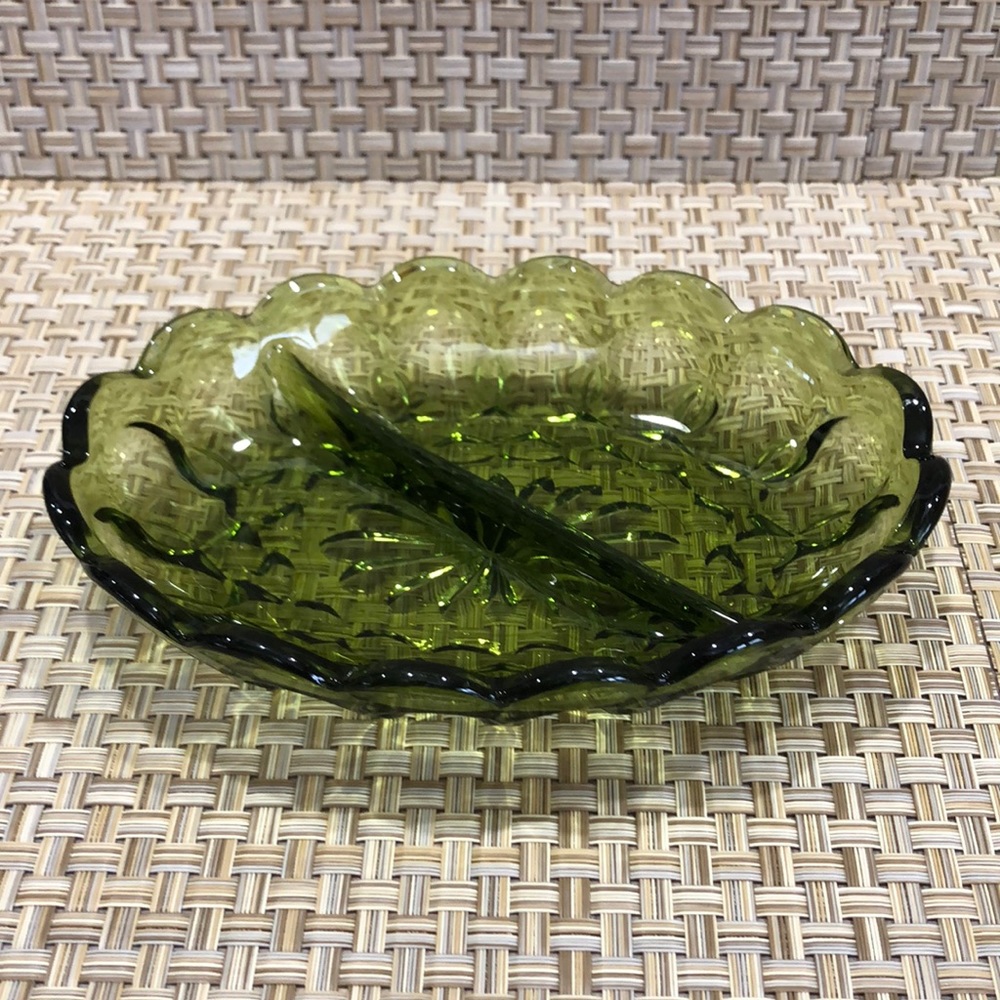 Vintage Anchor Hocking Avocado Green Oval Thumbprint Pattern Divided Relish Dish